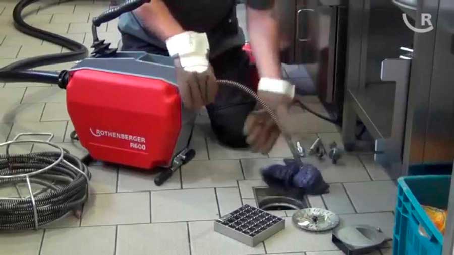 Прочистка канализации механическим способом в Ростове