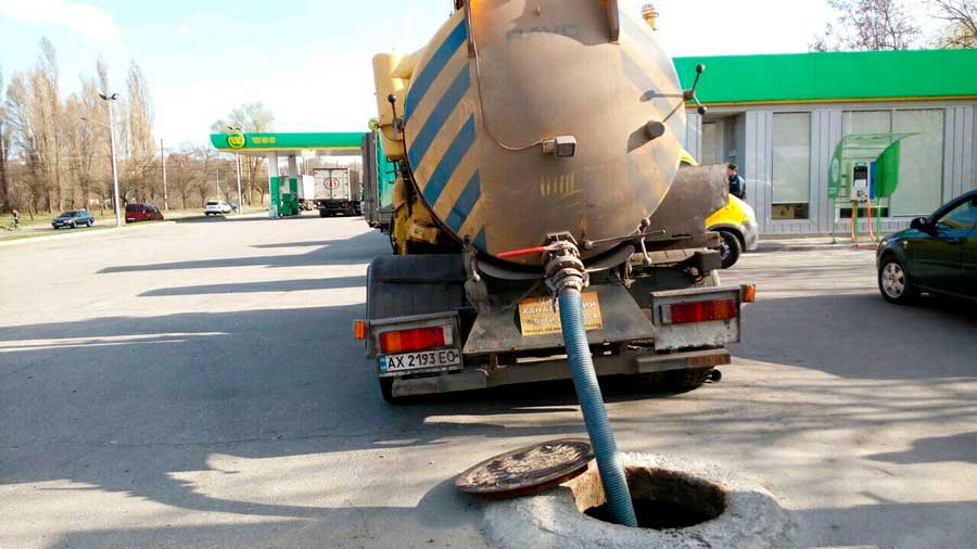 Откачка автомоек, ила, нечистот, стоков, песка в Ростове-на-Дону